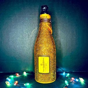 Customized Veuve Champagne Carrier